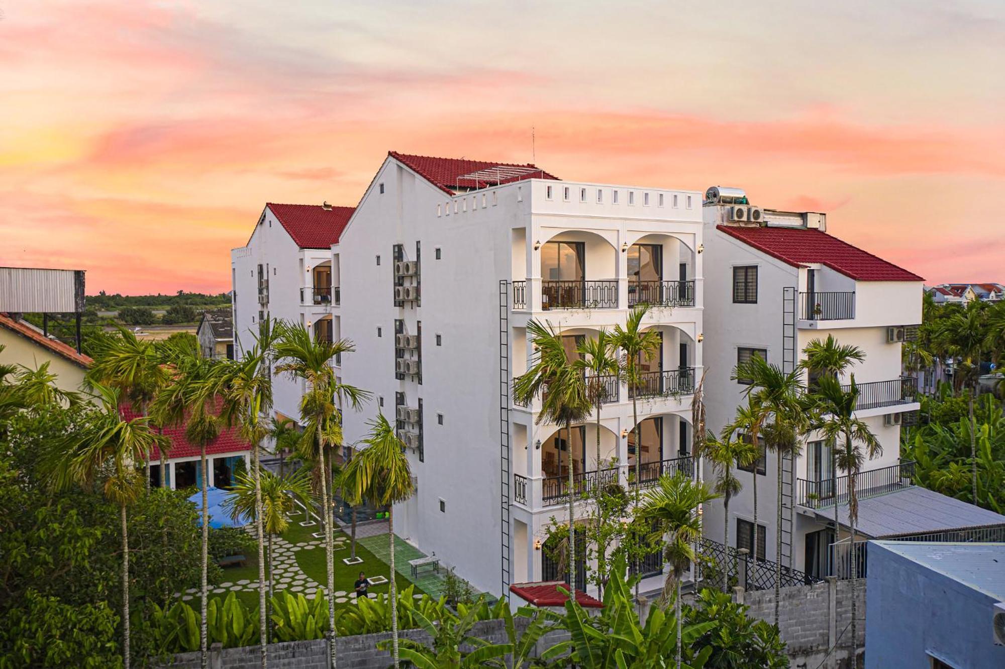 Hoi An Legend Charm Boutique Hotel Екстер'єр фото