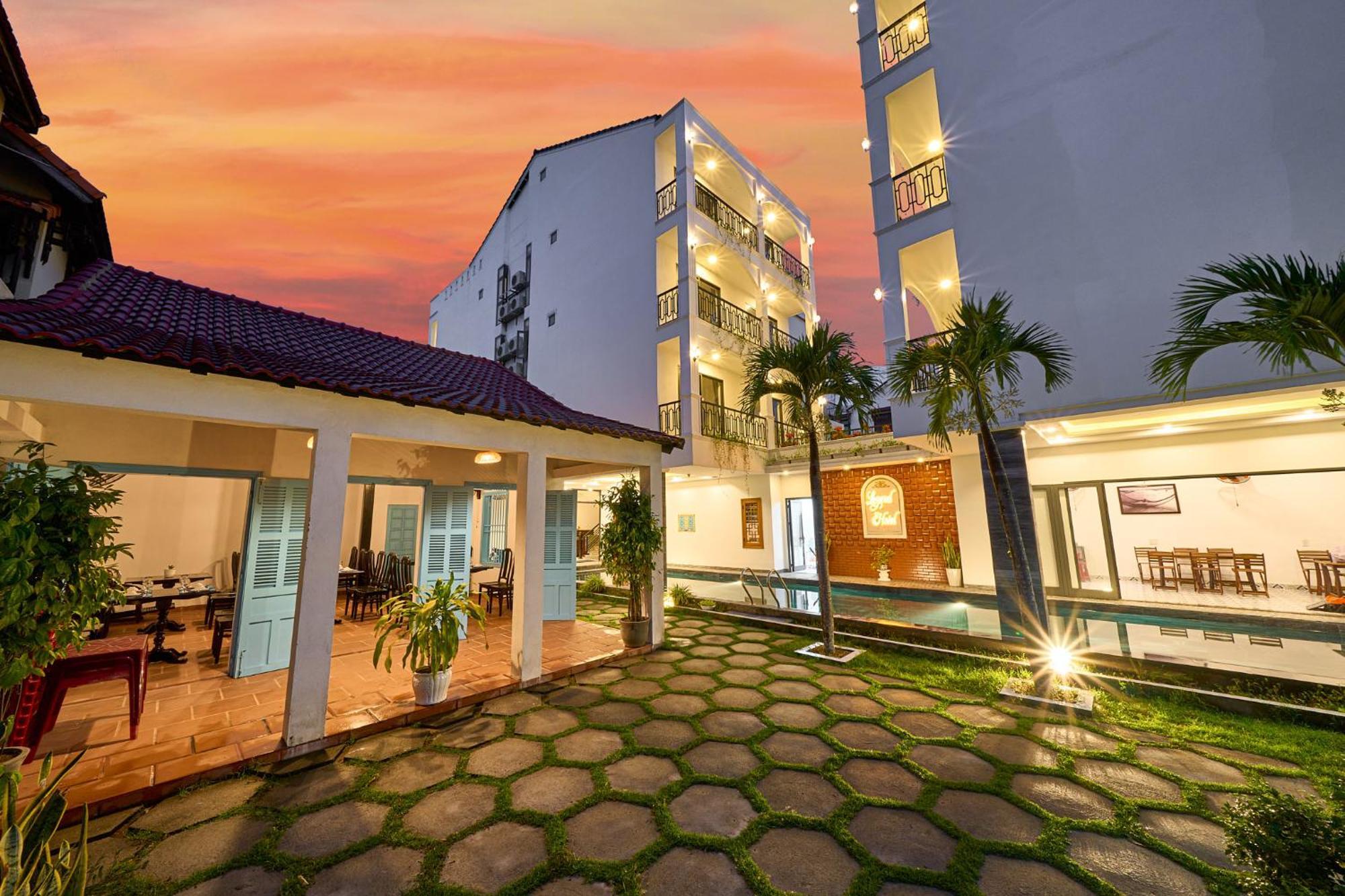 Hoi An Legend Charm Boutique Hotel Екстер'єр фото